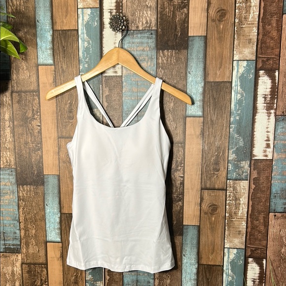 Running girl Tops - Women's medium Strapy sports bra White Tank Top